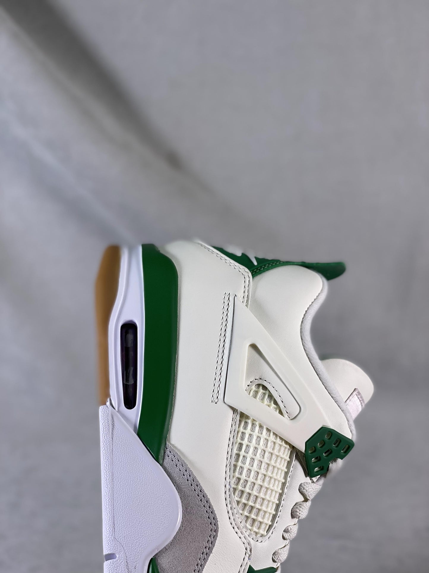 Air Jordan 4 Retro SB Pine Green