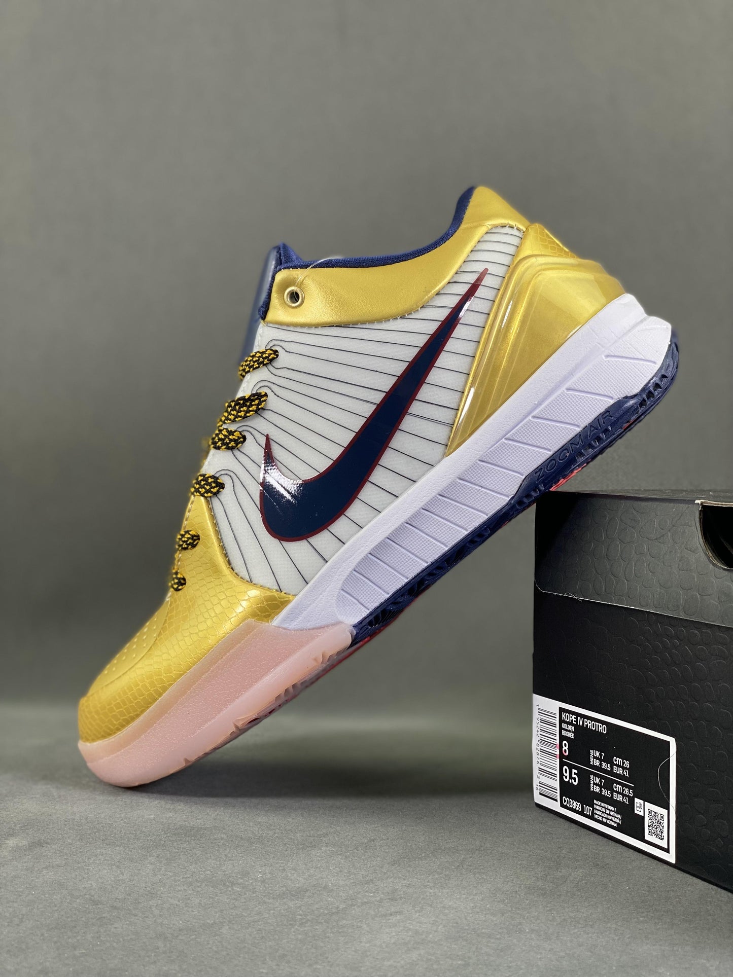 Kobe 4 Protro Gold Medal (2024)