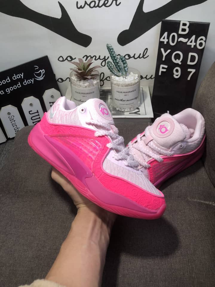 Kd 16 “Aunt Pearls”