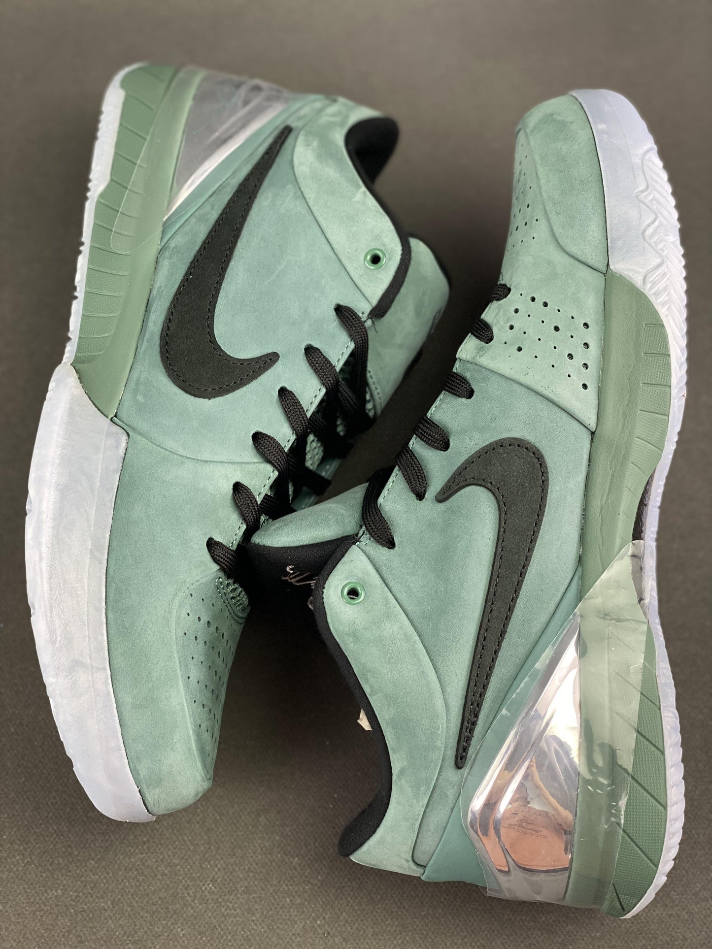 Kobe 4 Protro Girl Dad