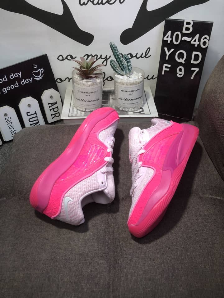 Kd 16 “Aunt Pearls”