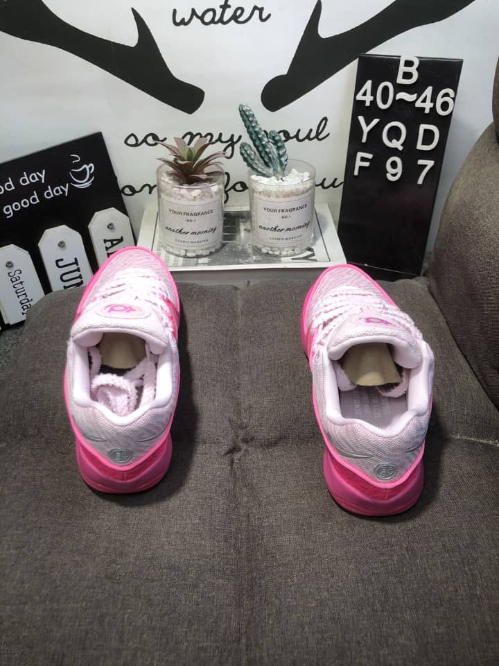 Kd 16 “Aunt Pearls”