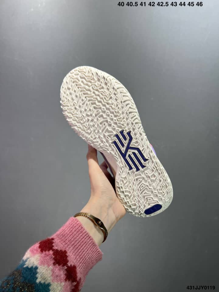Kyrie 7 “Daughters”