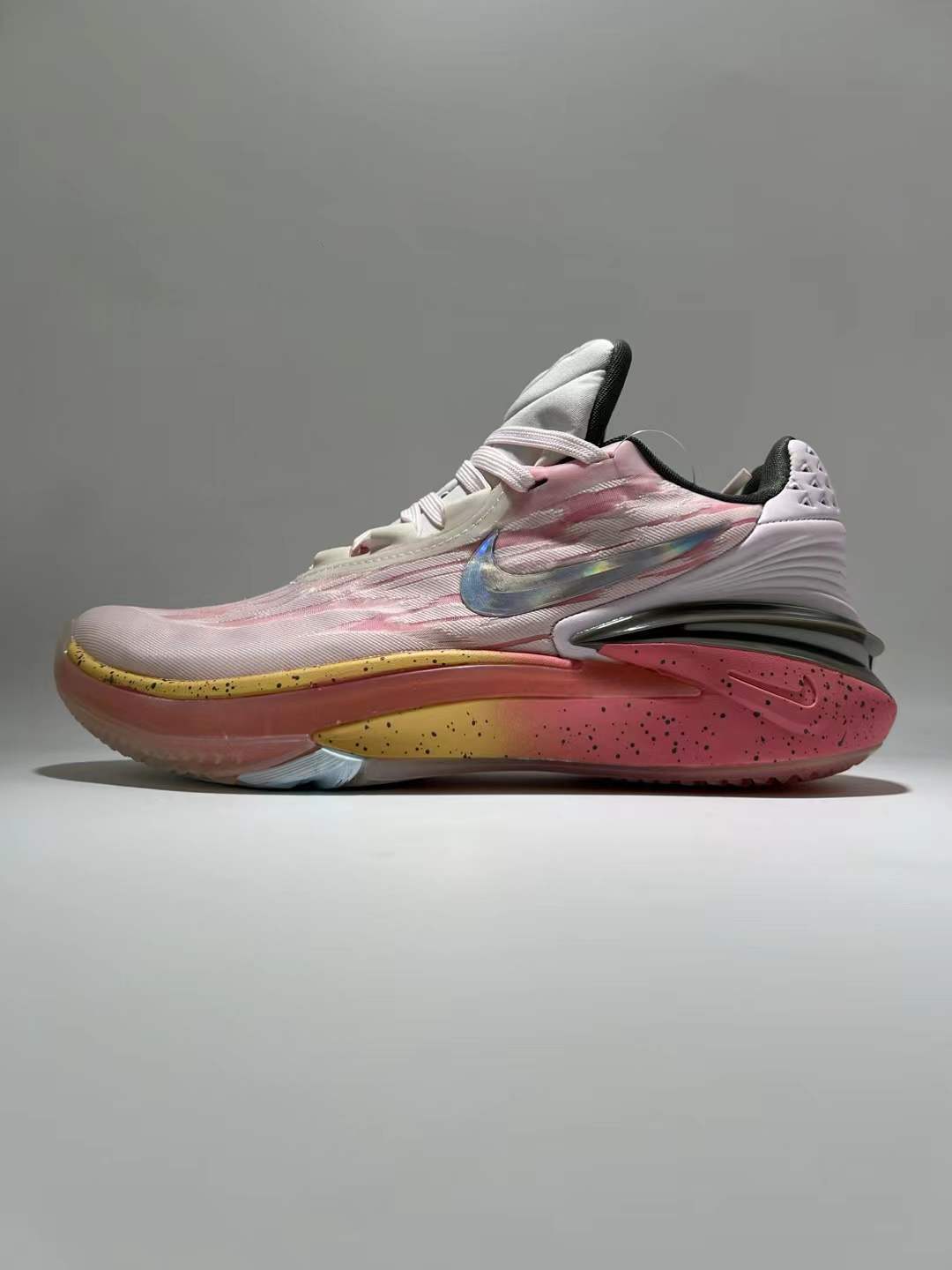 Zoom GT Cut 2 Pearl Pink