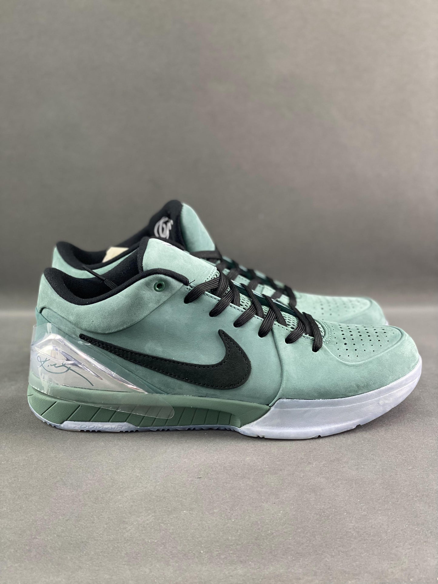 Kobe 4 Protro Girl Dad