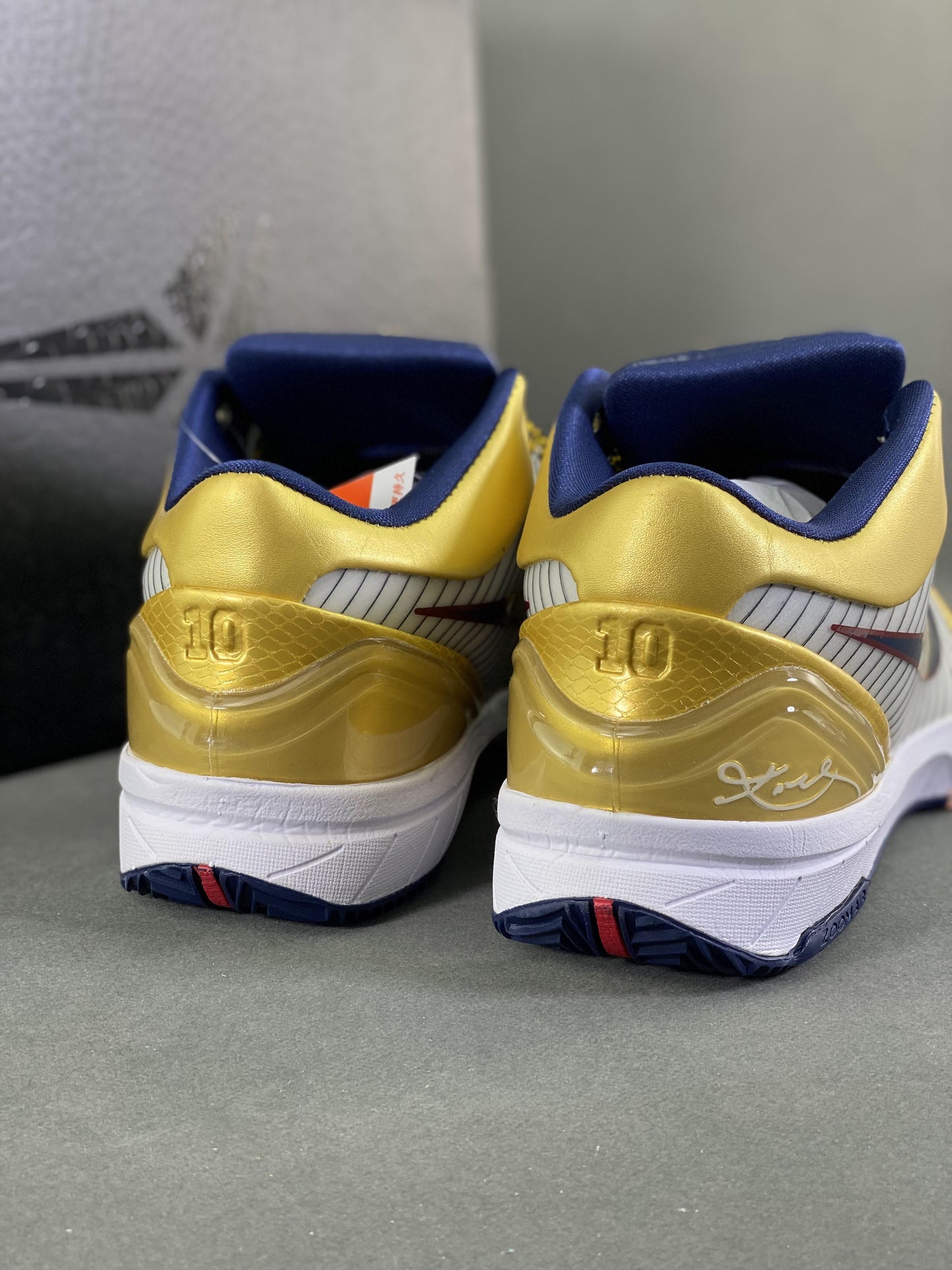 Kobe 4 Protro Gold Medal (2024)