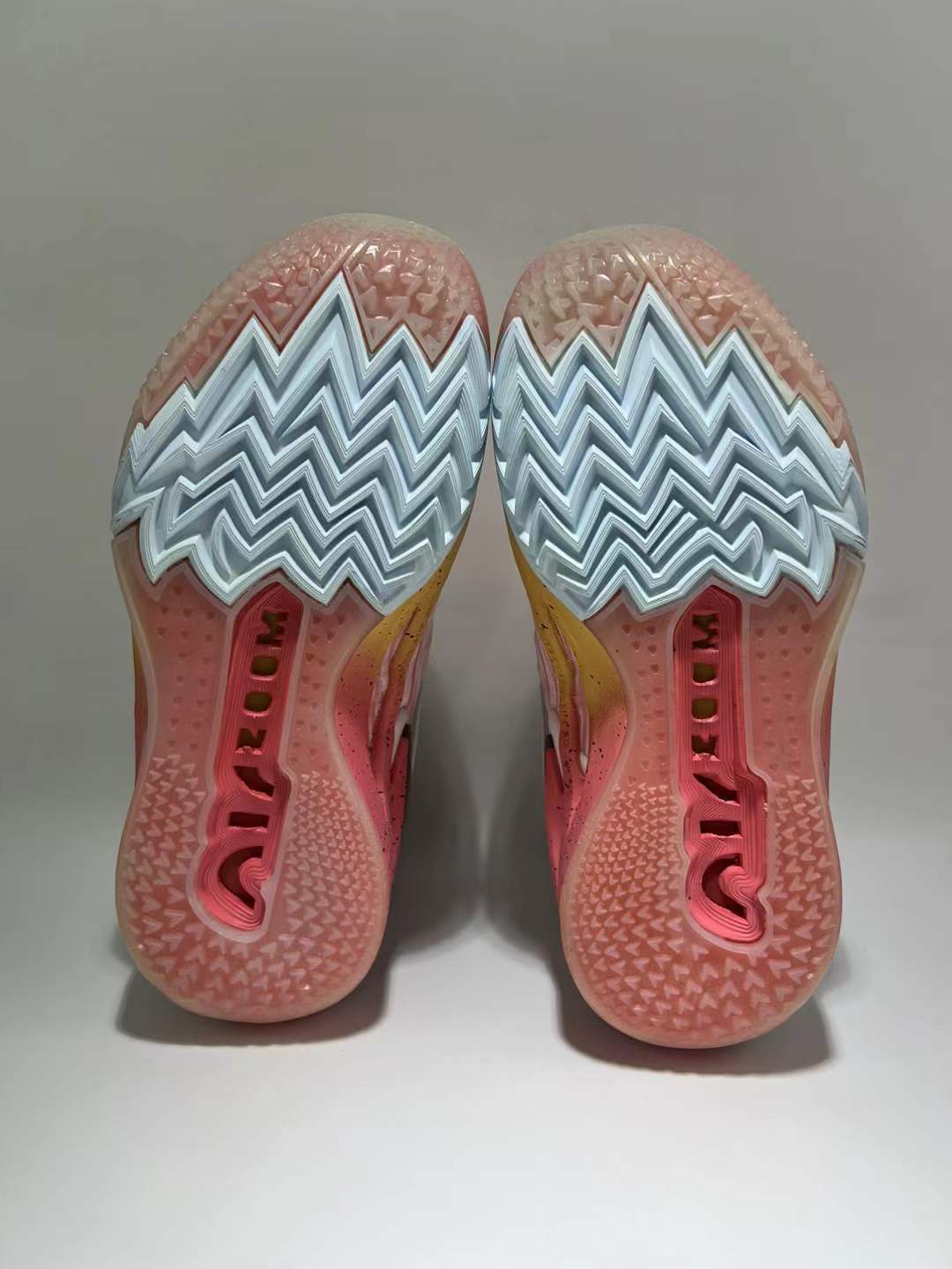Zoom GT Cut 2 Pearl Pink