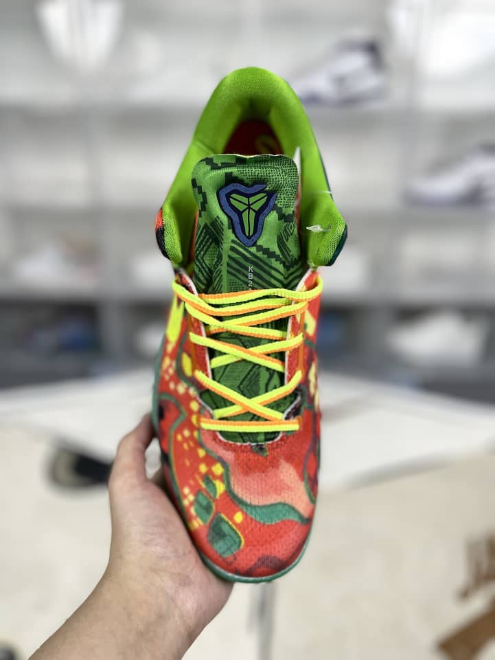 Kobe 8 “What The”