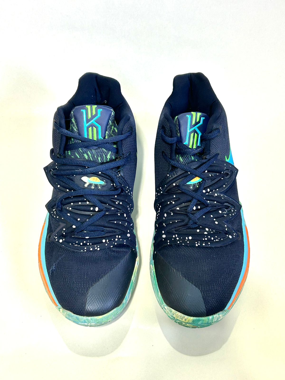 Kyrie 5 "Ufo Blue Green"